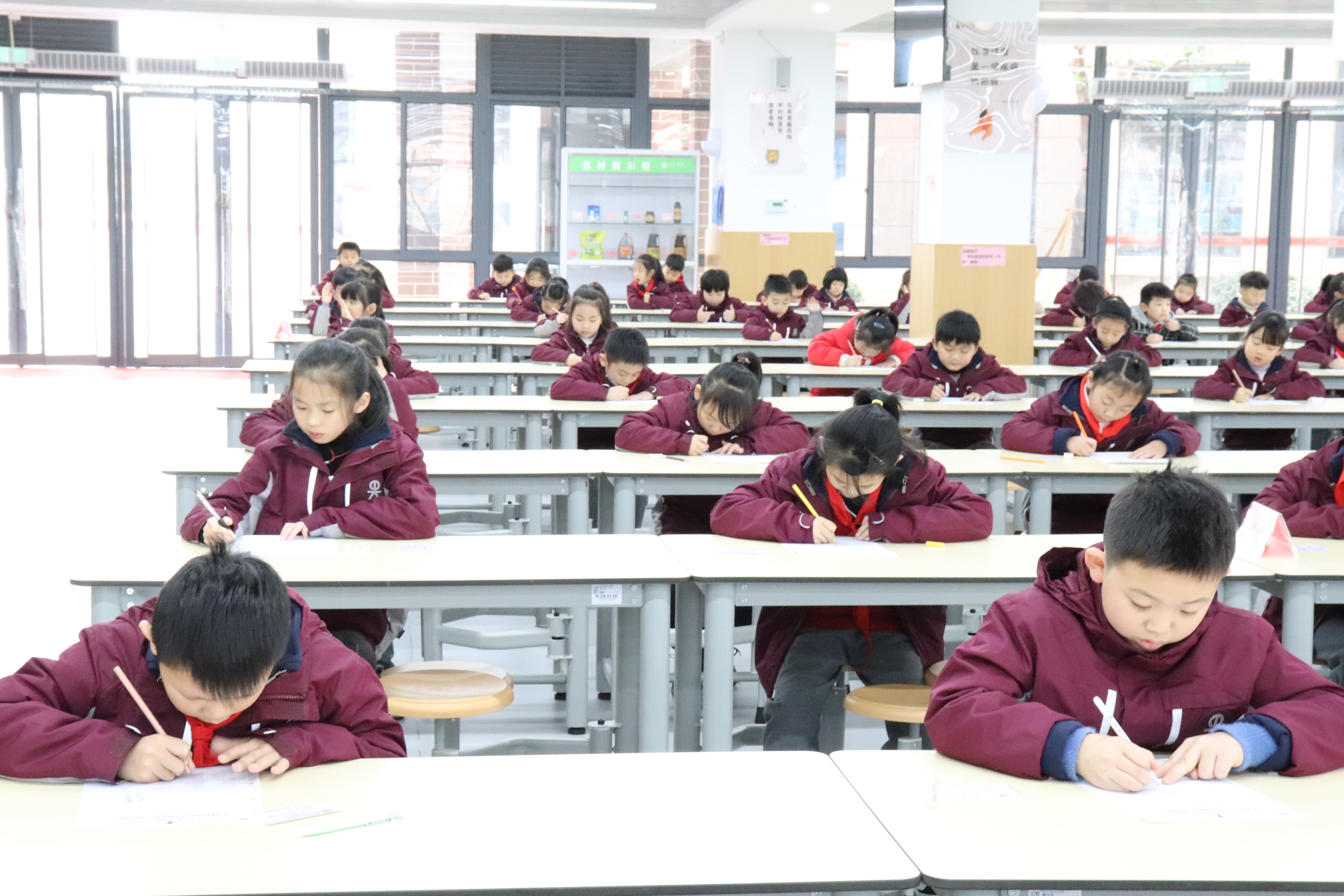 【數(shù)學(xué)學(xué)科節(jié)】讓快樂與數(shù)學(xué)同行，讓智慧伴活動共生